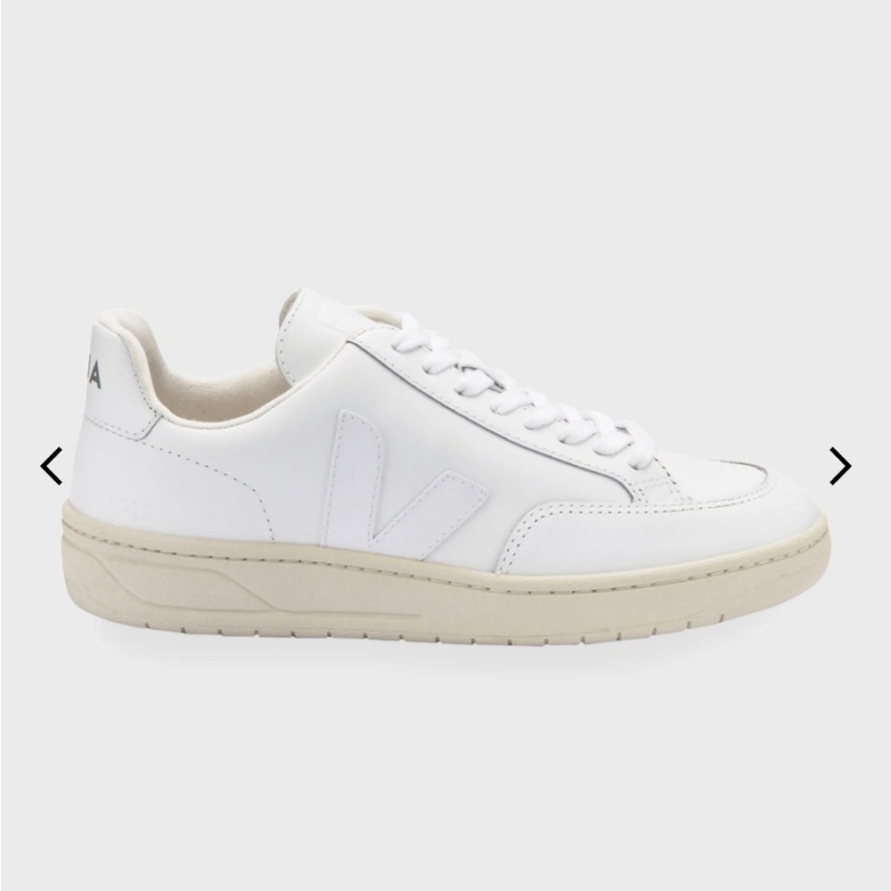 VEJA V-12 Classic Court Low-Top Sneakers